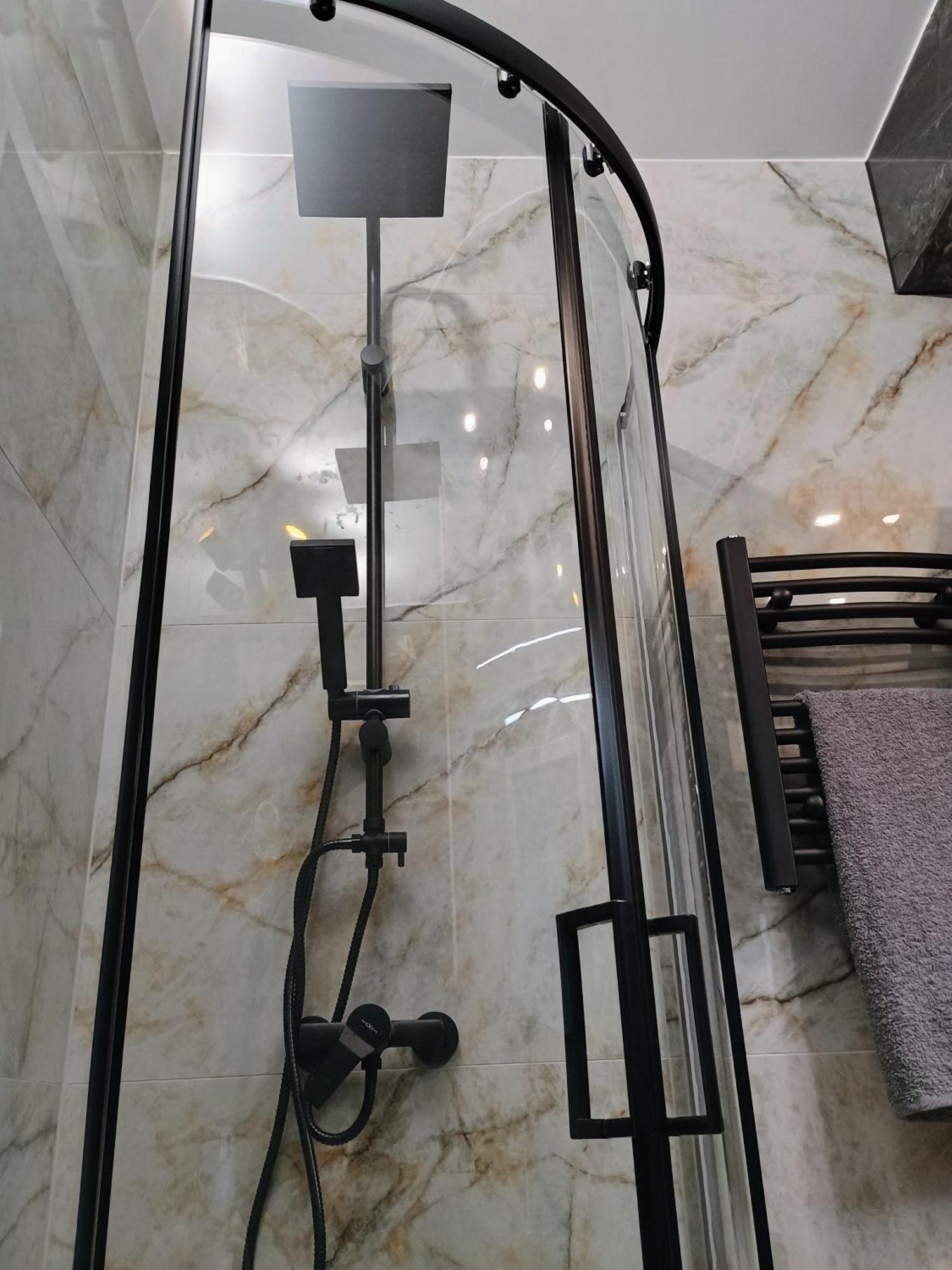 Apartament Em Кросно Екстериор снимка
