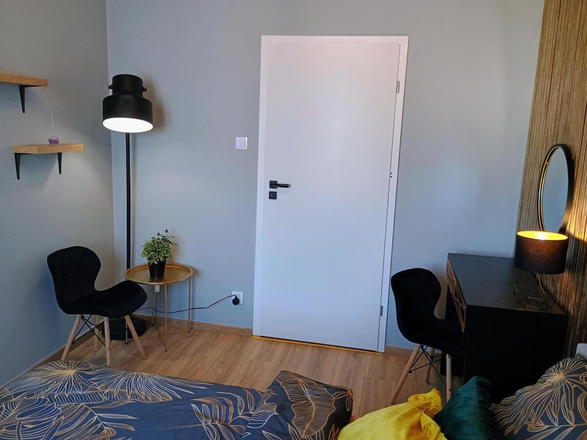 Apartament Em Кросно Екстериор снимка